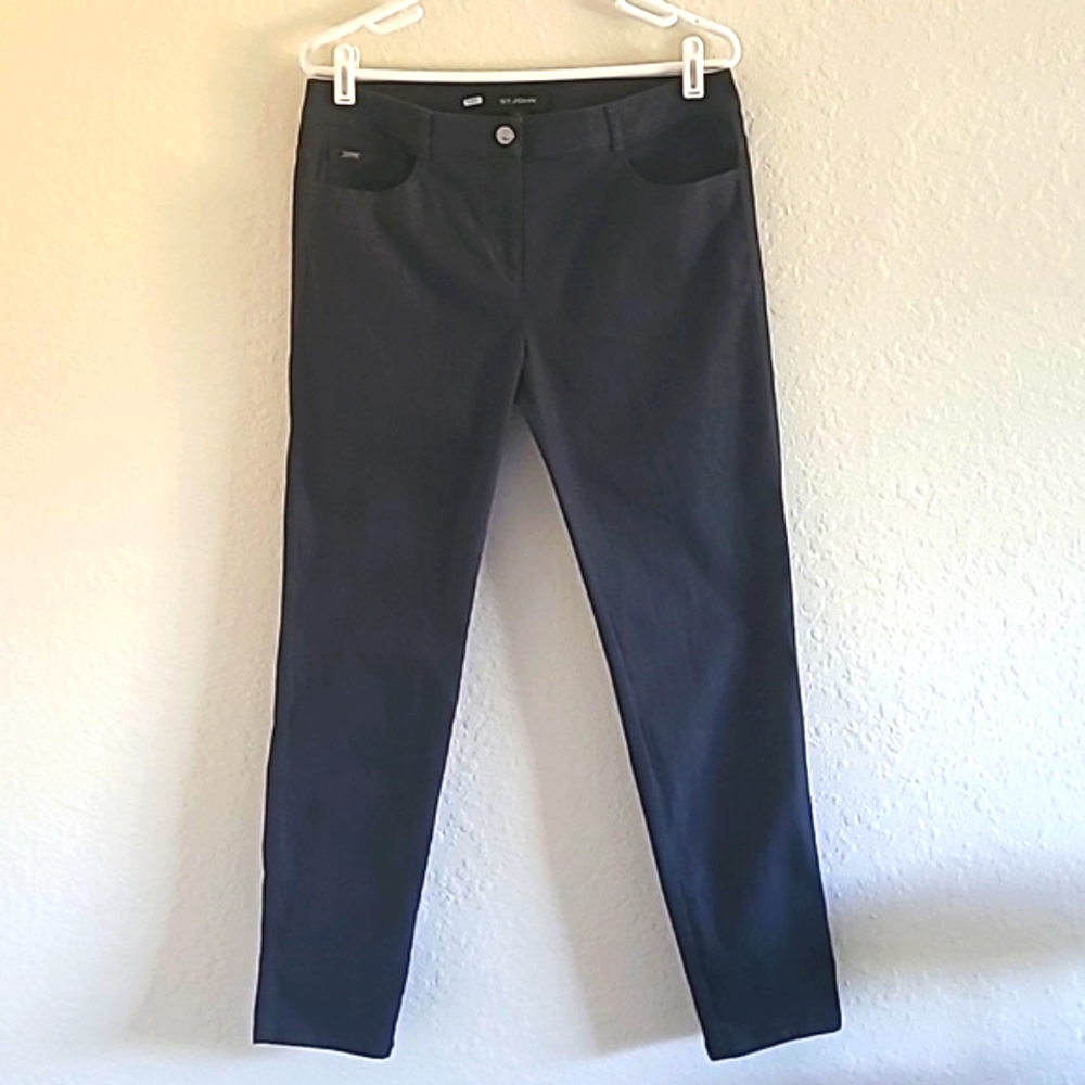 St. John Bardo Jean Skinny Ankle. Sz 8 Dark Blue Stretch Denim. Quiet Luxury.